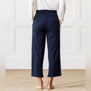 Women's Brushed Bamboo Pull On Capri